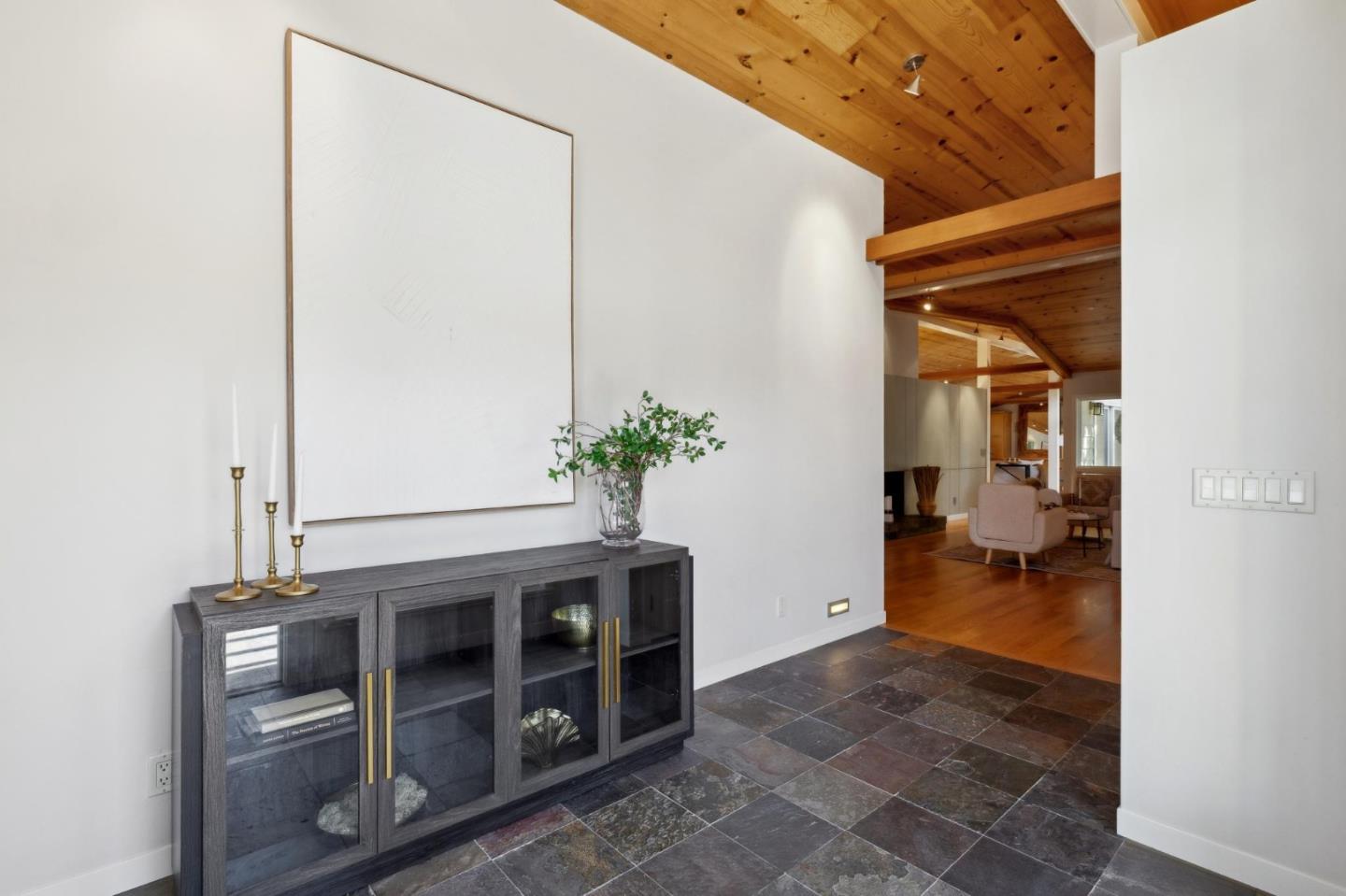 Detail Gallery Image 11 of 61 For 219 Crocker Ave, Pacific Grove,  CA 93950 - 4 Beds | 2 Baths