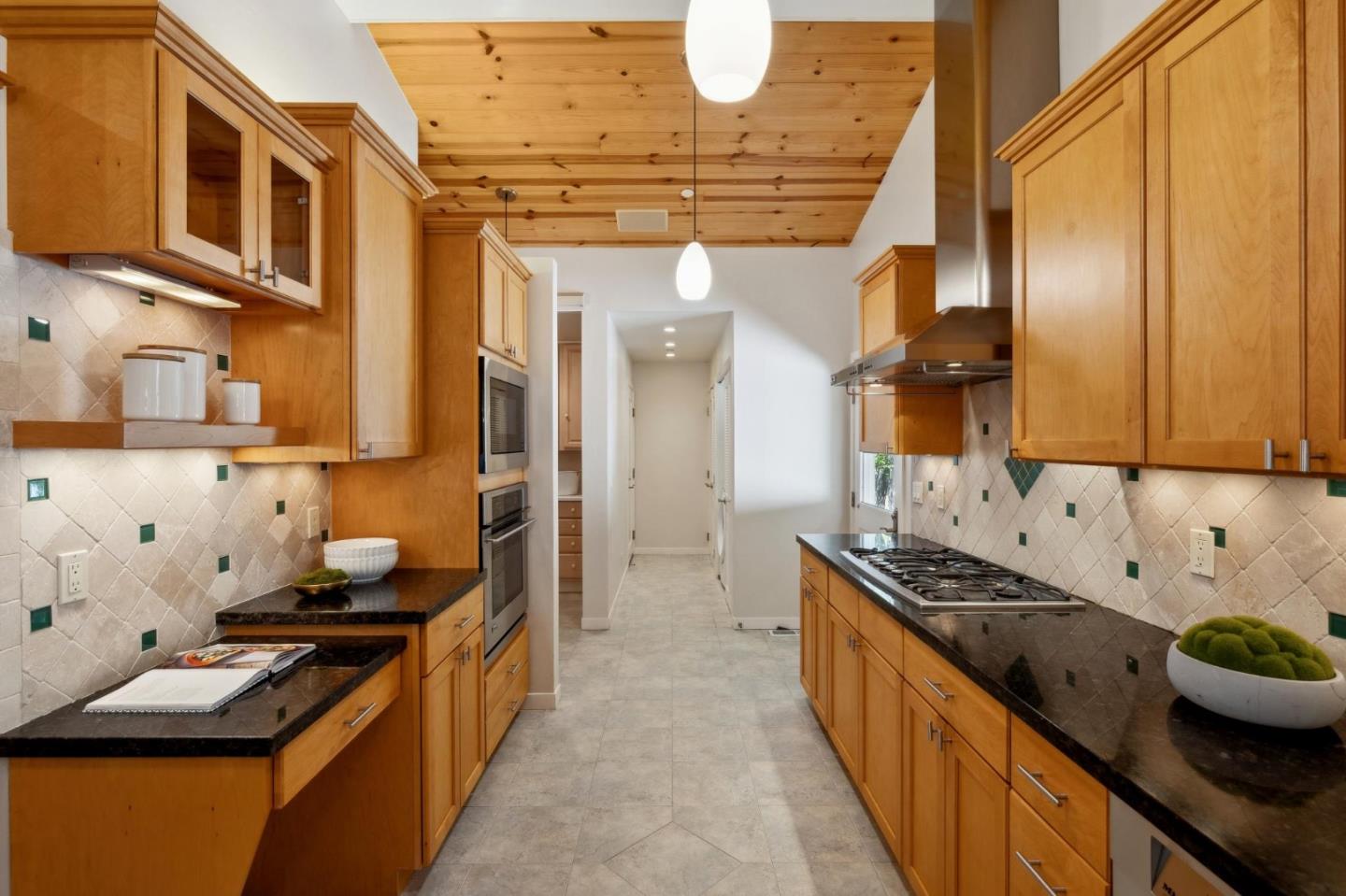 Detail Gallery Image 17 of 61 For 219 Crocker Ave, Pacific Grove,  CA 93950 - 4 Beds | 2 Baths