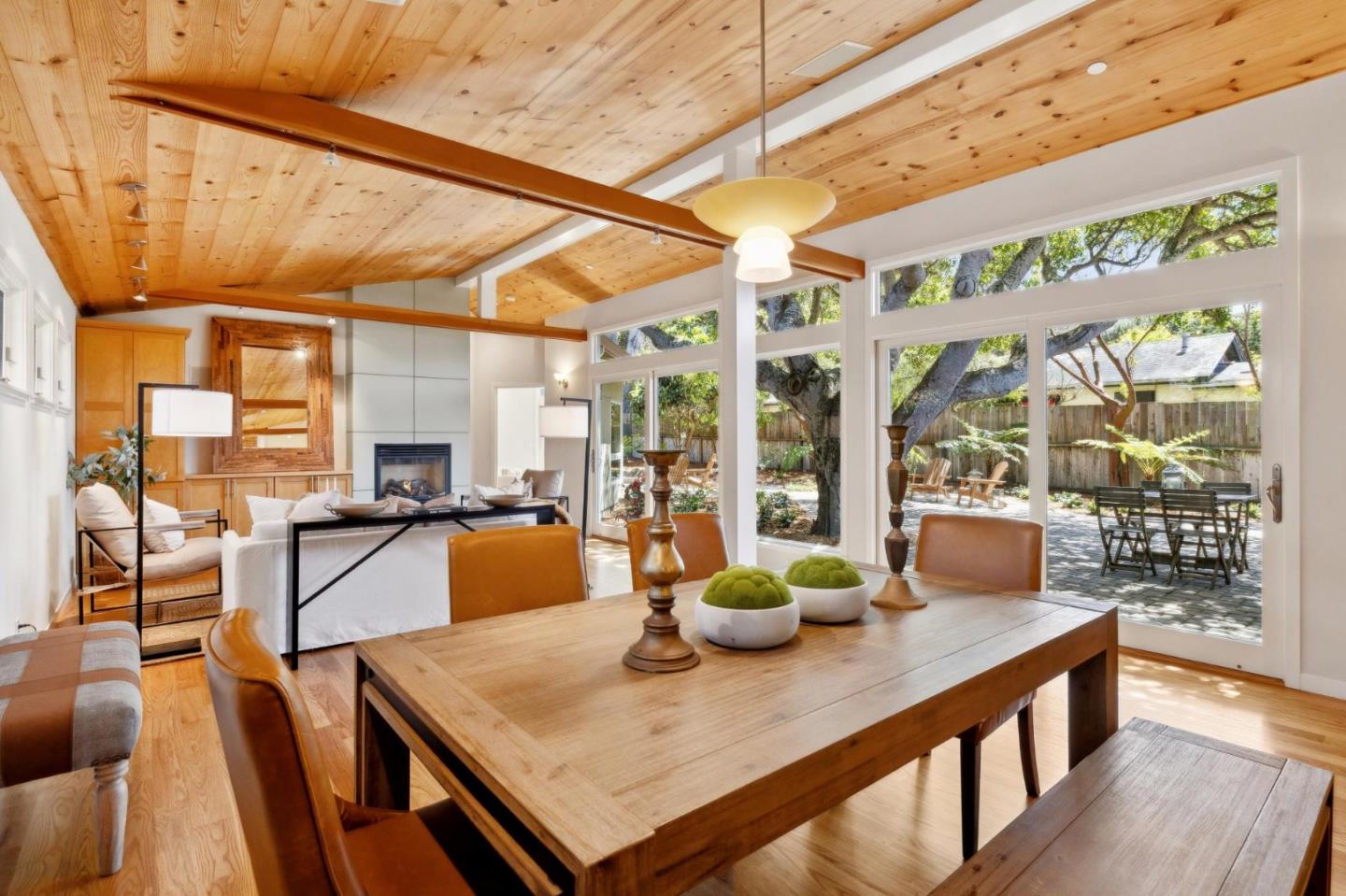 Detail Gallery Image 20 of 61 For 219 Crocker Ave, Pacific Grove,  CA 93950 - 4 Beds | 2 Baths