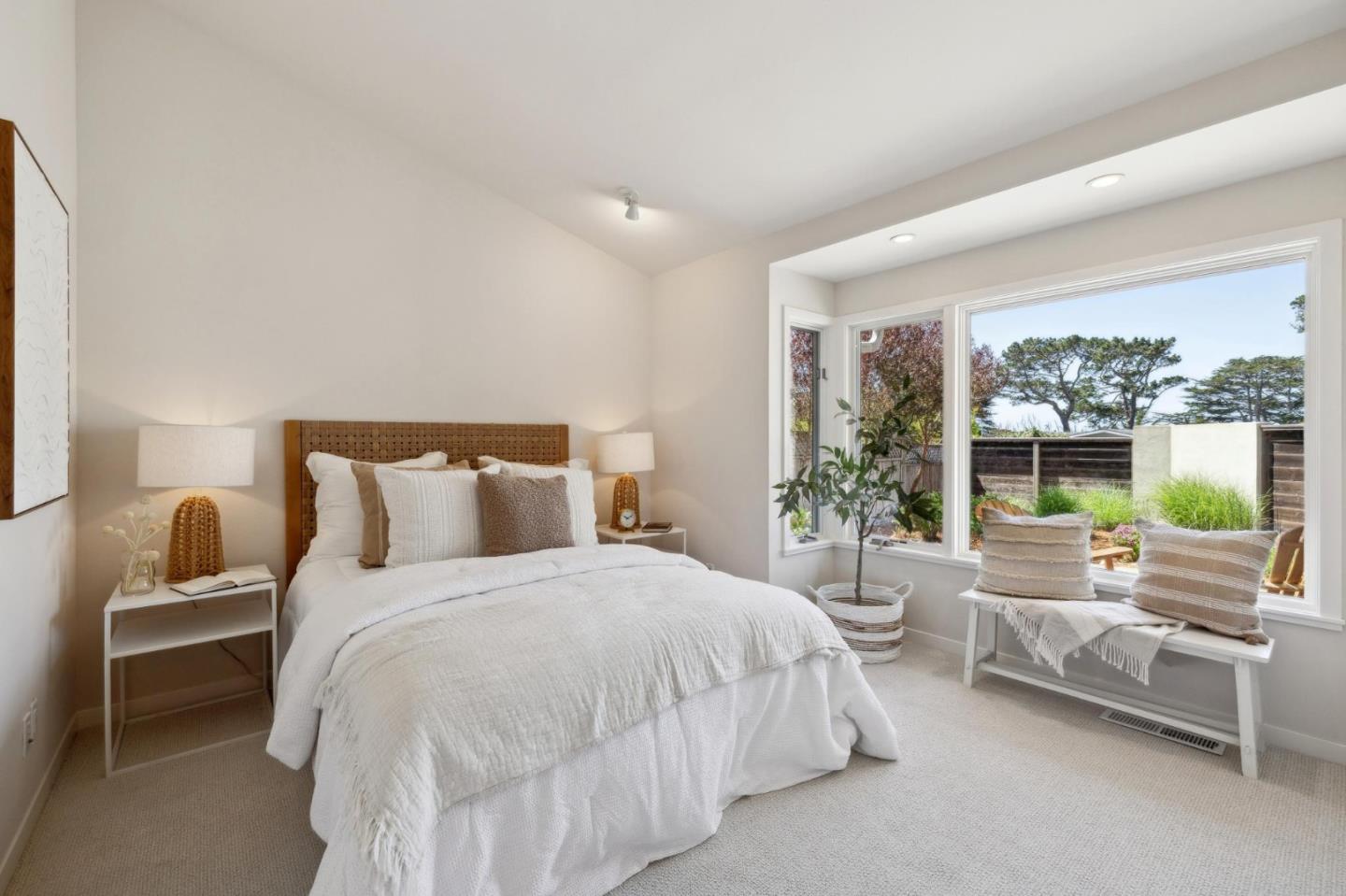 Detail Gallery Image 33 of 61 For 219 Crocker Ave, Pacific Grove,  CA 93950 - 4 Beds | 2 Baths