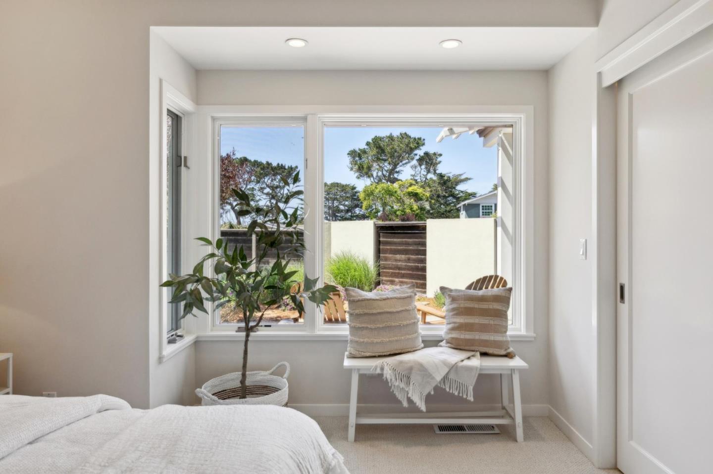 Detail Gallery Image 35 of 61 For 219 Crocker Ave, Pacific Grove,  CA 93950 - 4 Beds | 2 Baths