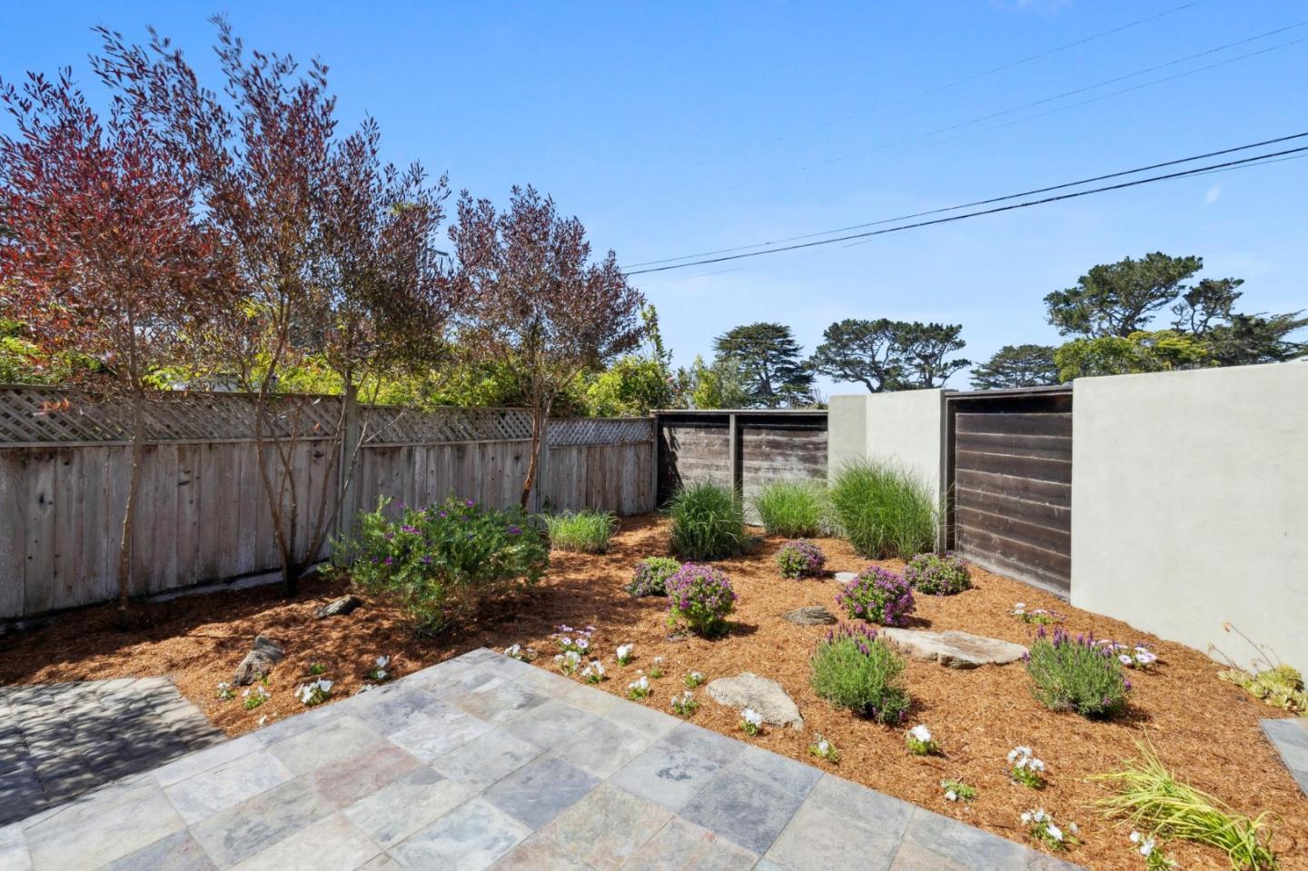 Detail Gallery Image 7 of 61 For 219 Crocker Ave, Pacific Grove,  CA 93950 - 4 Beds | 2 Baths