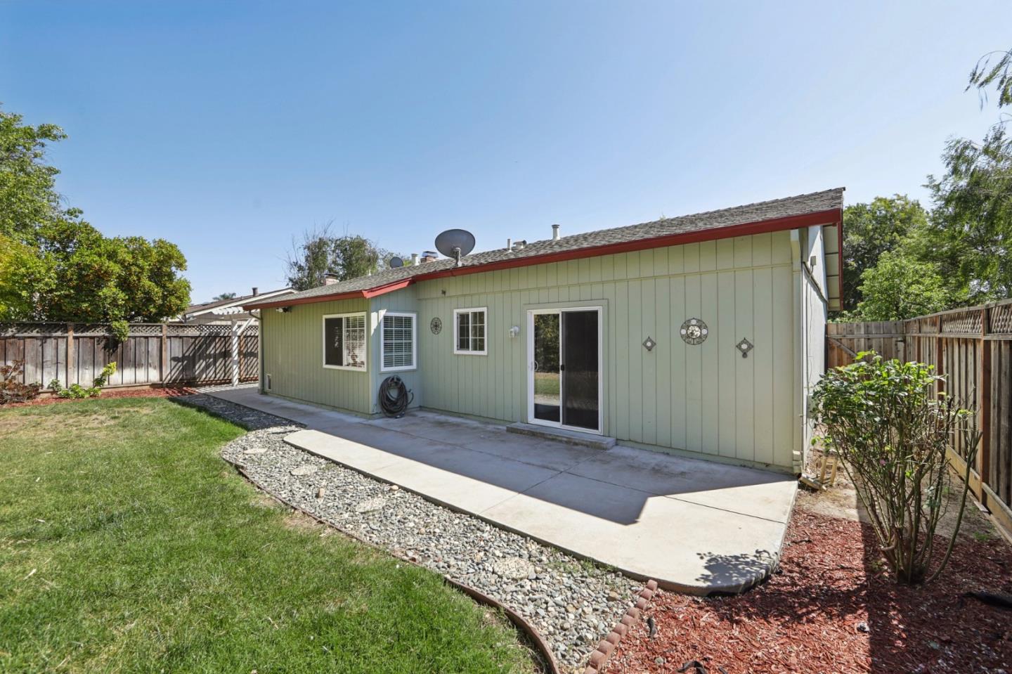 Detail Gallery Image 19 of 29 For 7060 Avenida Rotella, San Jose,  CA 95139 - 3 Beds | 2 Baths