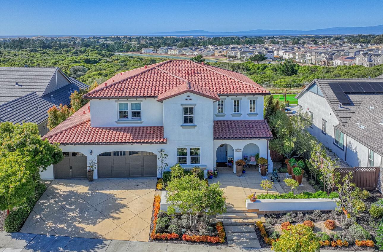 Detail Gallery Image 1 of 76 For 2967 Garnet Way, Marina,  CA 93933 - 5 Beds | 4/1 Baths