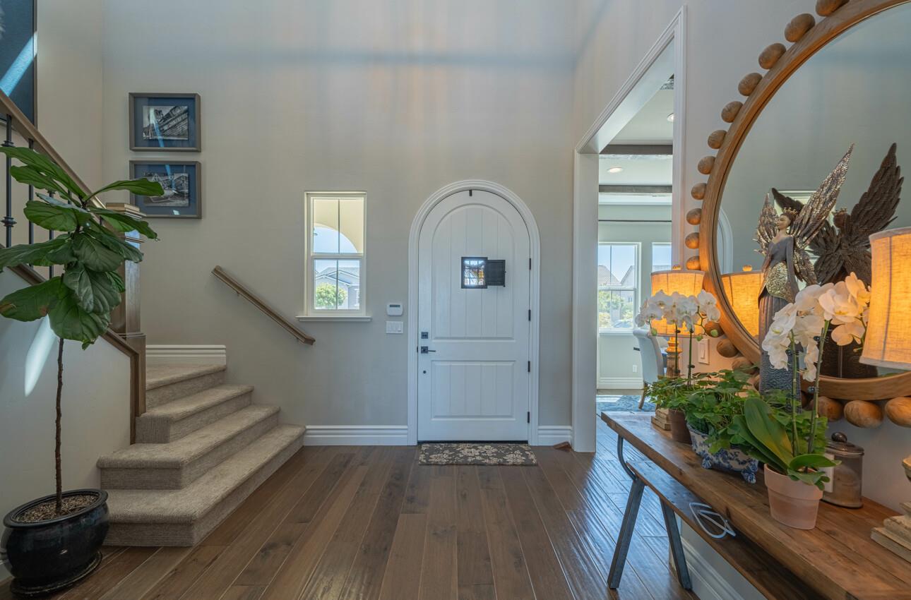 Detail Gallery Image 10 of 76 For 2967 Garnet Way, Marina,  CA 93933 - 5 Beds | 4/1 Baths