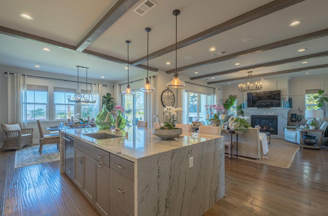 Detail Gallery Image 16 of 76 For 2967 Garnet Way, Marina,  CA 93933 - 5 Beds | 4/1 Baths