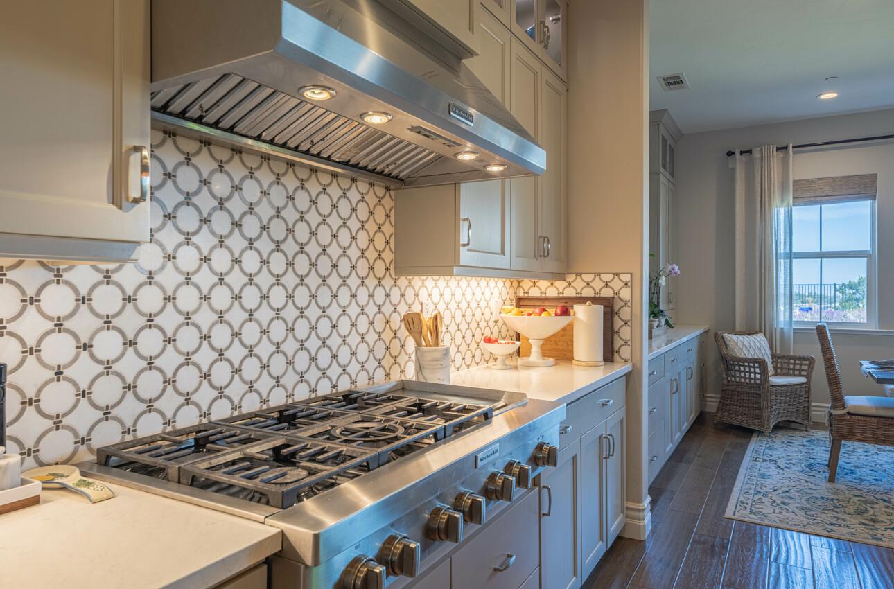 Detail Gallery Image 17 of 76 For 2967 Garnet Way, Marina,  CA 93933 - 5 Beds | 4/1 Baths
