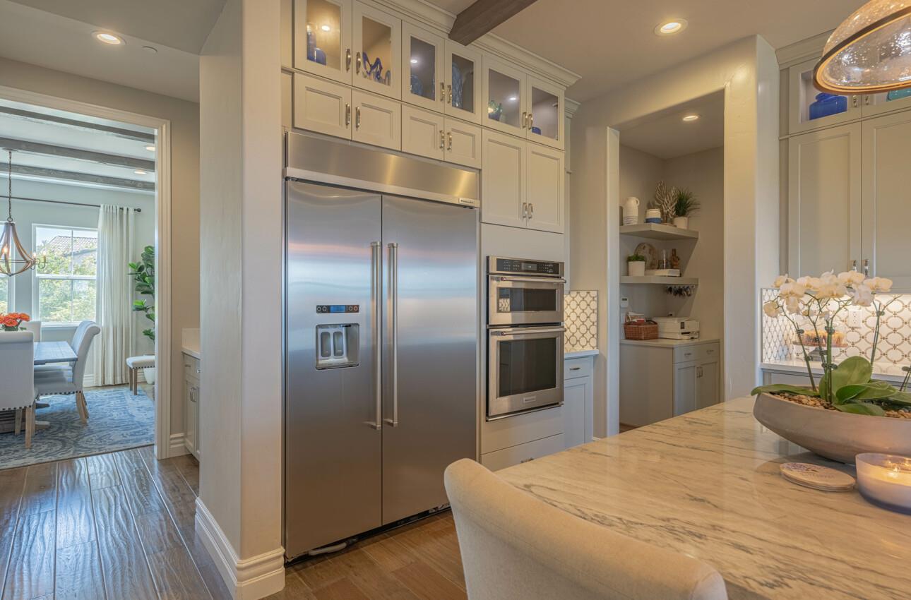 Detail Gallery Image 18 of 76 For 2967 Garnet Way, Marina,  CA 93933 - 5 Beds | 4/1 Baths