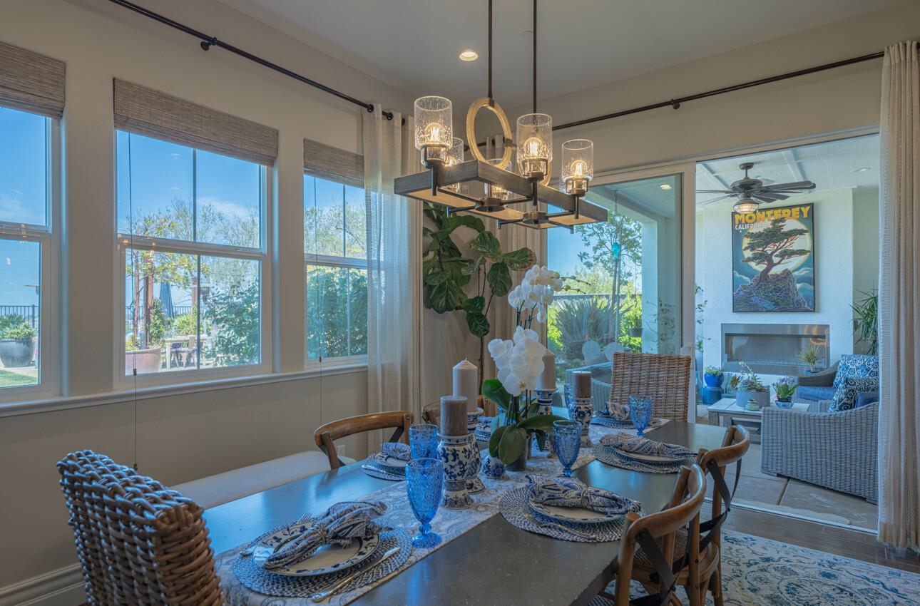 Detail Gallery Image 21 of 76 For 2967 Garnet Way, Marina,  CA 93933 - 5 Beds | 4/1 Baths