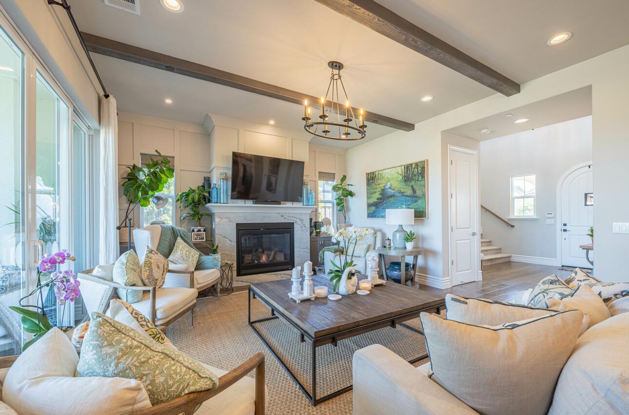 Detail Gallery Image 25 of 76 For 2967 Garnet Way, Marina,  CA 93933 - 5 Beds | 4/1 Baths