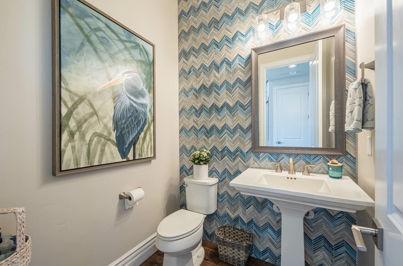 Detail Gallery Image 27 of 76 For 2967 Garnet Way, Marina,  CA 93933 - 5 Beds | 4/1 Baths