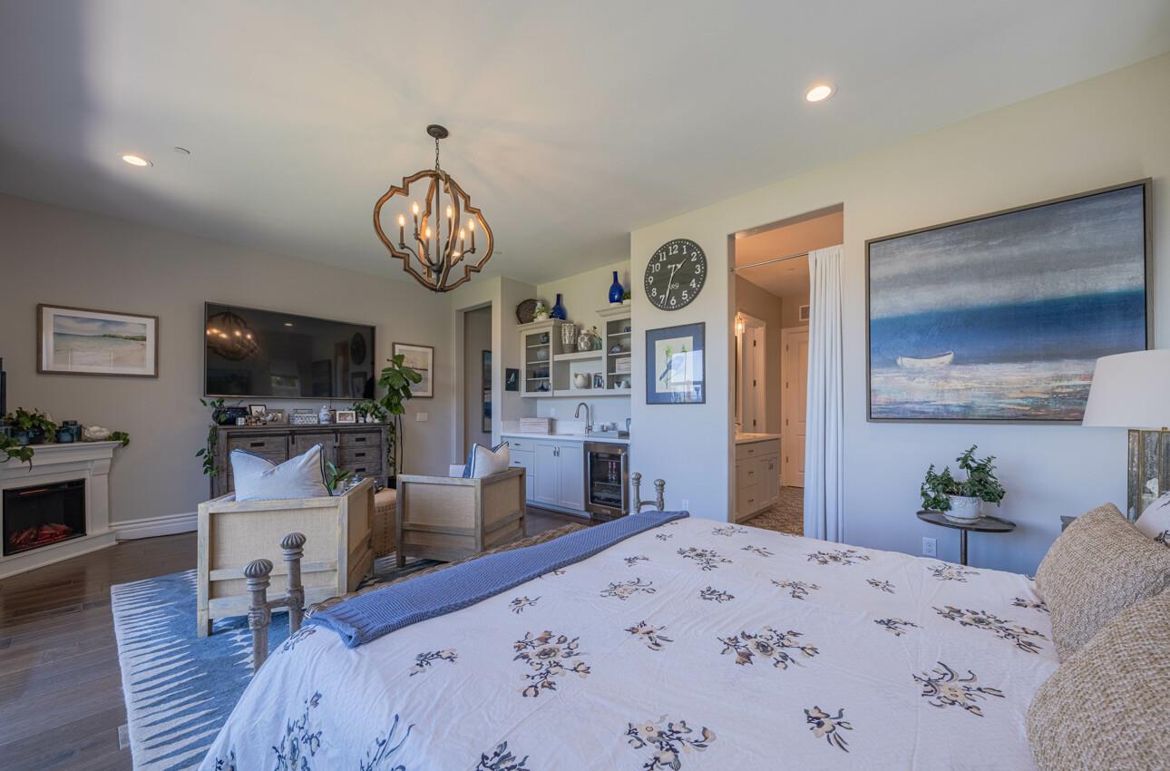 Detail Gallery Image 29 of 76 For 2967 Garnet Way, Marina,  CA 93933 - 5 Beds | 4/1 Baths