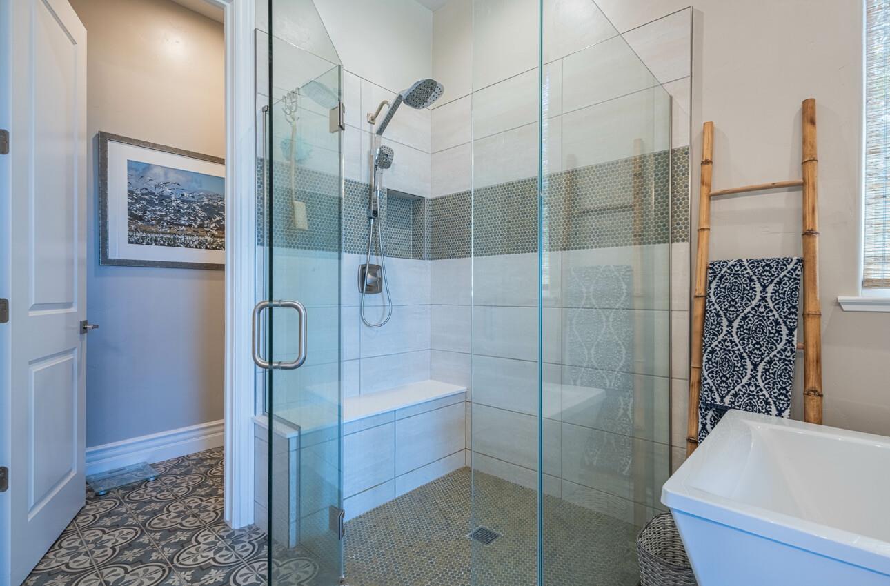 Detail Gallery Image 34 of 76 For 2967 Garnet Way, Marina,  CA 93933 - 5 Beds | 4/1 Baths