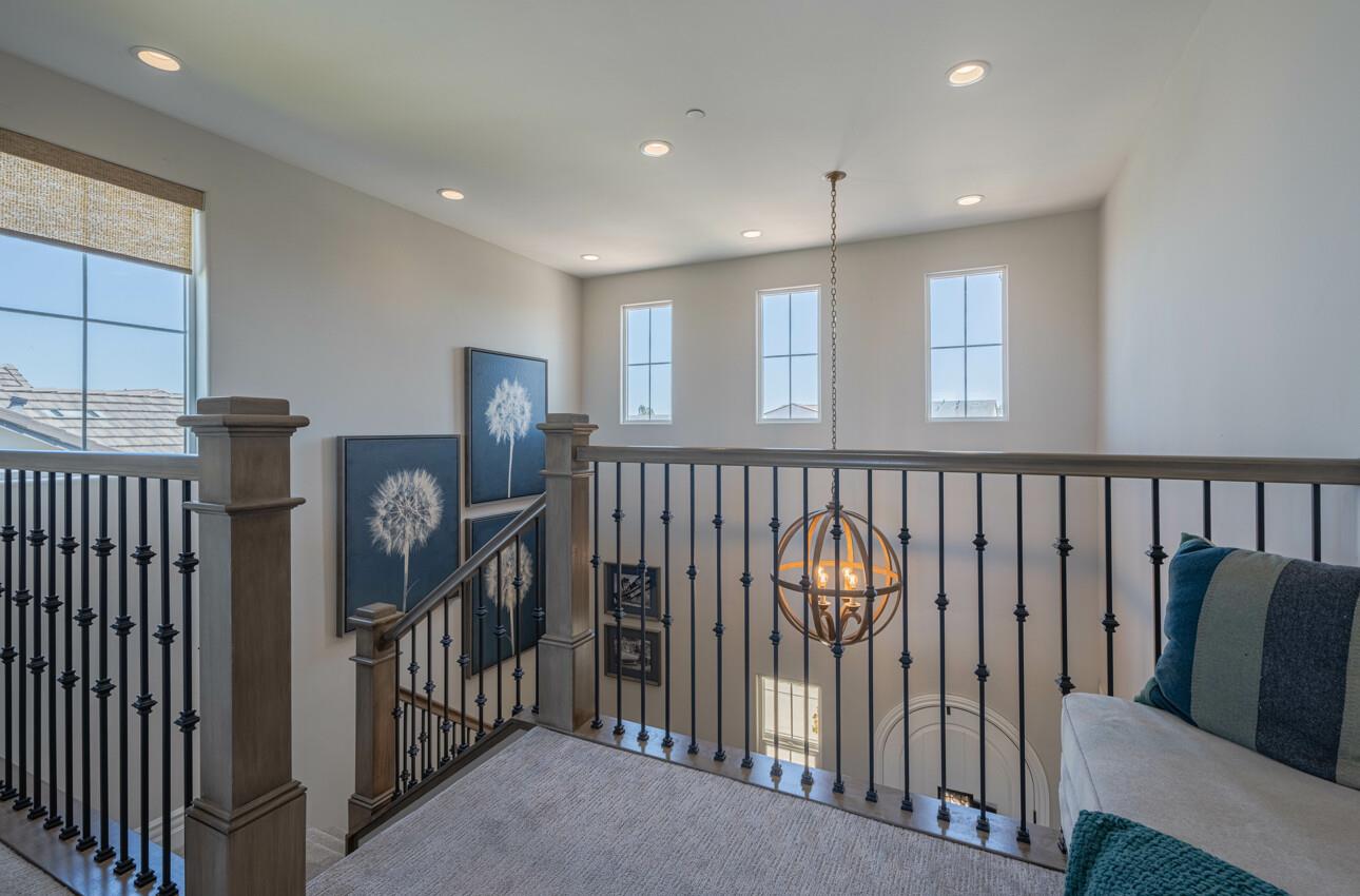 Detail Gallery Image 37 of 76 For 2967 Garnet Way, Marina,  CA 93933 - 5 Beds | 4/1 Baths