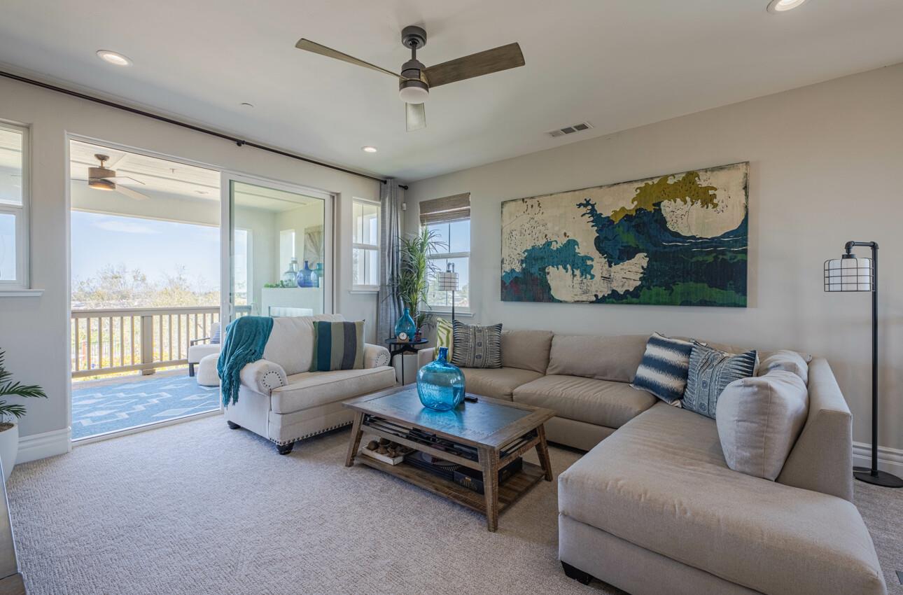 Detail Gallery Image 38 of 76 For 2967 Garnet Way, Marina,  CA 93933 - 5 Beds | 4/1 Baths