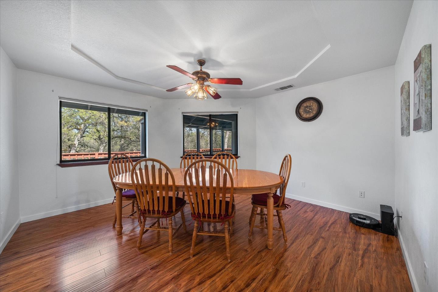 Detail Gallery Image 12 of 57 For 19862 Paso Robles Ave, Redding,  CA 96003 - 3 Beds | 2 Baths