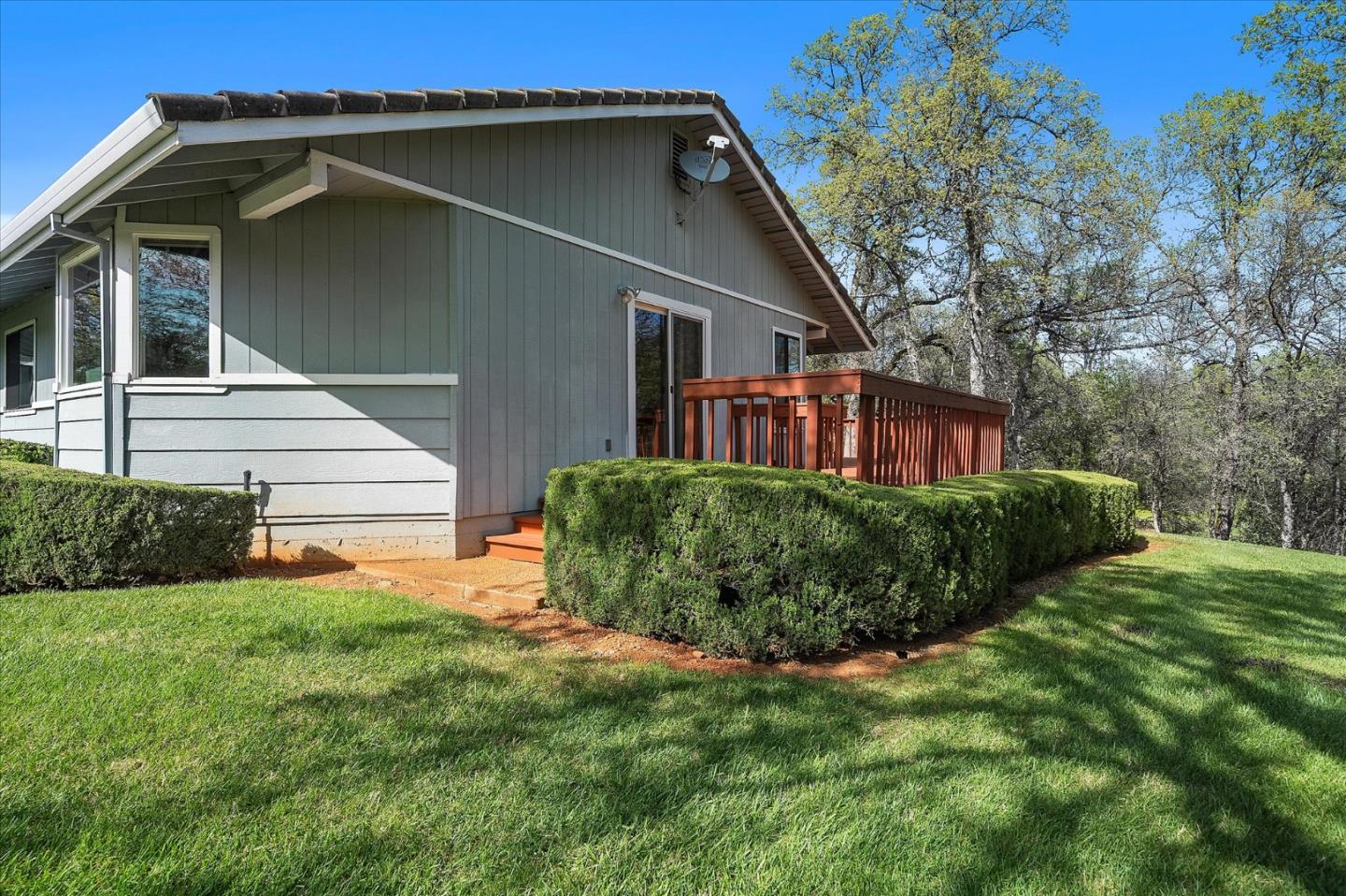 Detail Gallery Image 35 of 57 For 19862 Paso Robles Ave, Redding,  CA 96003 - 3 Beds | 2 Baths