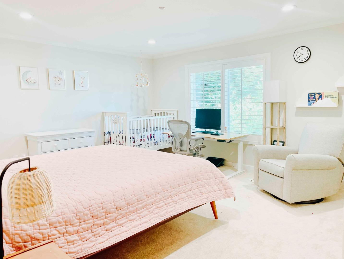 Detail Gallery Image 9 of 12 For 518 Almer Rd #4,  Burlingame,  CA 94010 - 2 Beds | 2 Baths