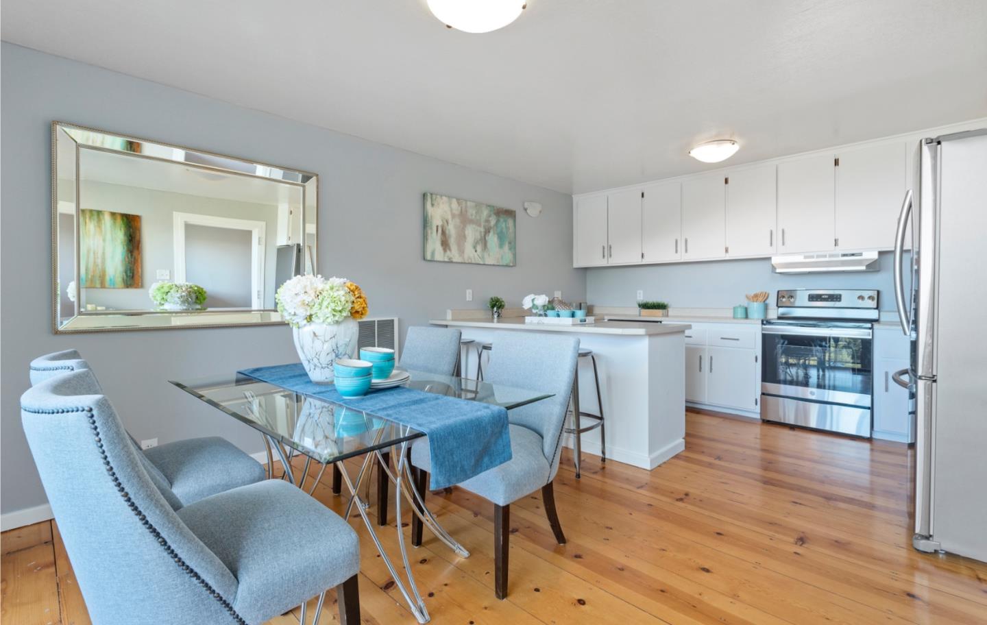 Detail Gallery Image 6 of 12 For 14826 Skyline Blvd #3,  Redwood City,  CA 94062 - 2 Beds | 1 Baths