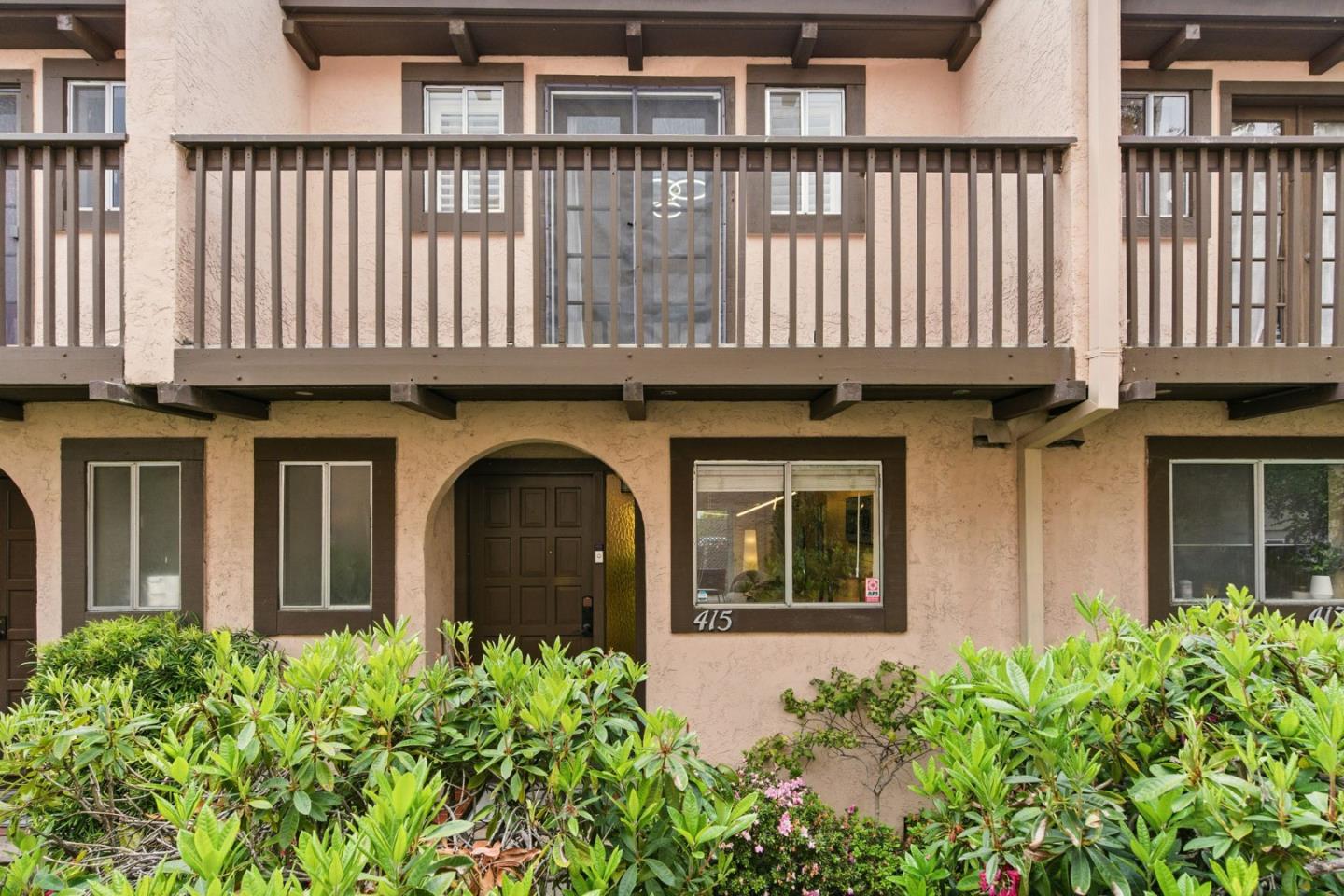 Detail Gallery Image 1 of 51 For 415 Oak Ave, Redwood City,  CA 94061 - 2 Beds | 1/1 Baths