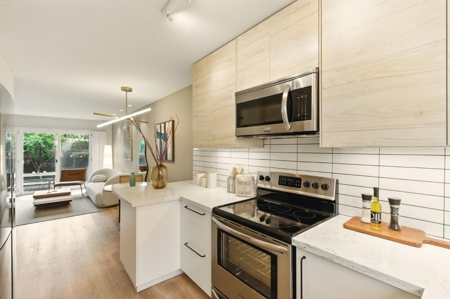 Detail Gallery Image 11 of 51 For 415 Oak Ave, Redwood City,  CA 94061 - 2 Beds | 1/1 Baths