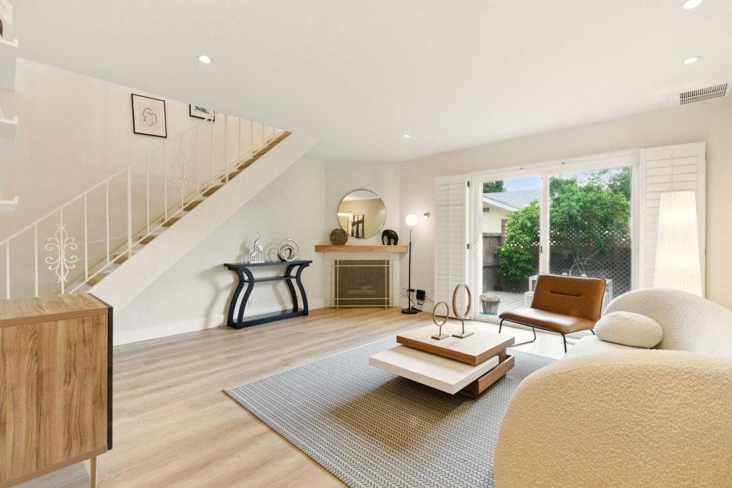 Detail Gallery Image 12 of 51 For 415 Oak Ave, Redwood City,  CA 94061 - 2 Beds | 1/1 Baths