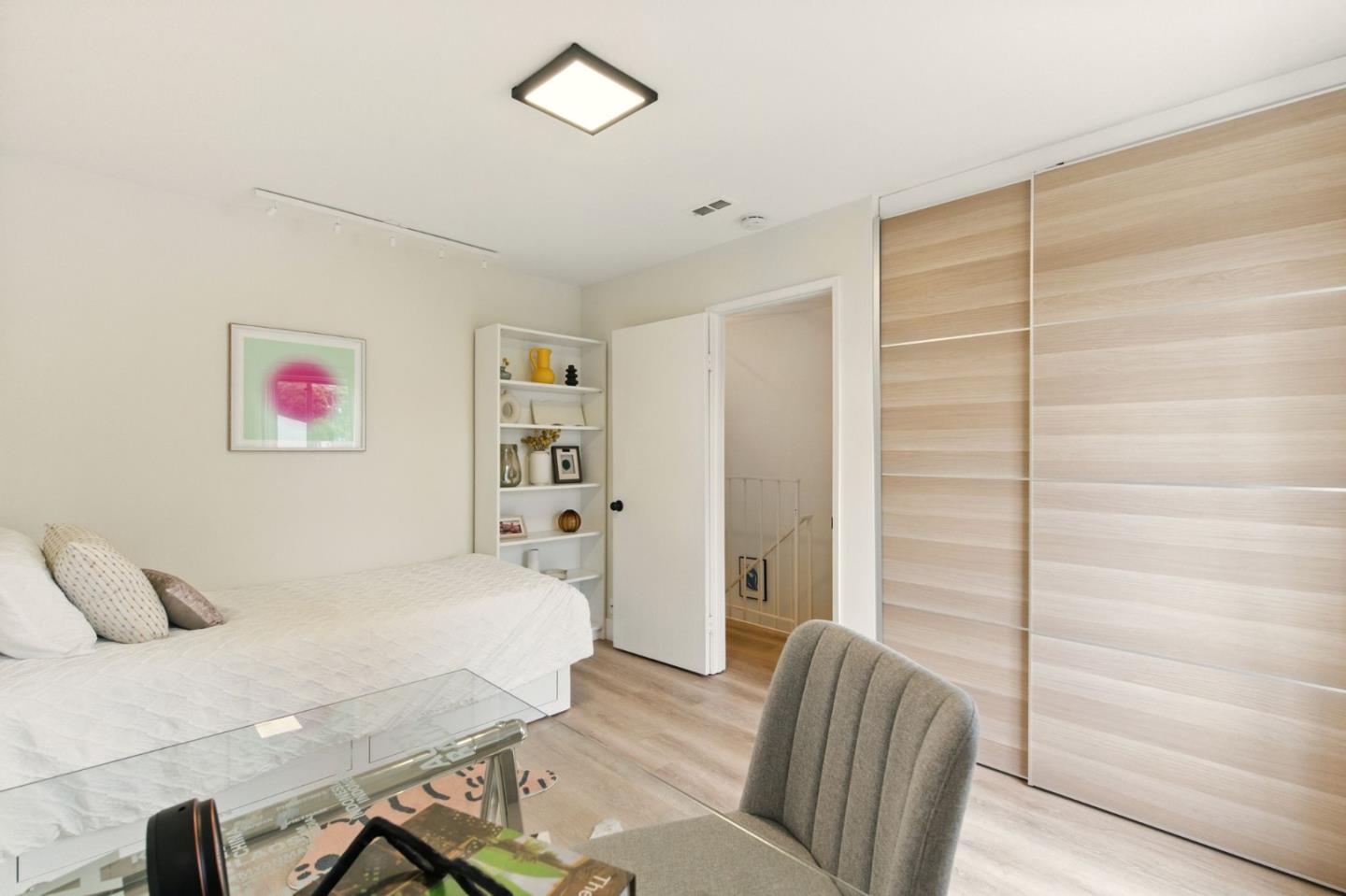 Detail Gallery Image 28 of 51 For 415 Oak Ave, Redwood City,  CA 94061 - 2 Beds | 1/1 Baths