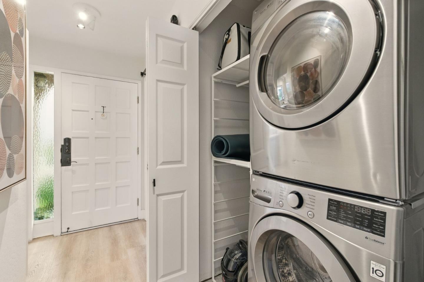 Detail Gallery Image 29 of 51 For 415 Oak Ave, Redwood City,  CA 94061 - 2 Beds | 1/1 Baths