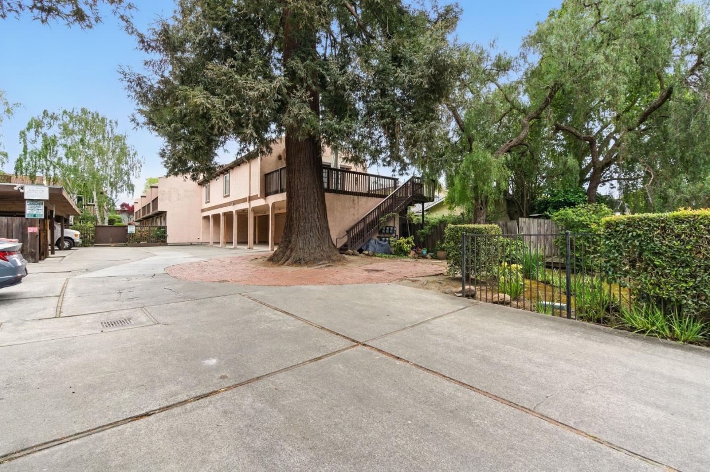 Detail Gallery Image 47 of 51 For 415 Oak Ave, Redwood City,  CA 94061 - 2 Beds | 1/1 Baths