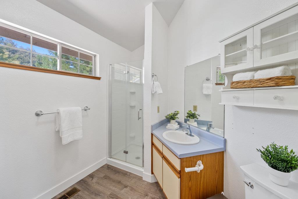 Detail Gallery Image 33 of 49 For 405 Esmeralda Dr, Santa Cruz,  CA 95060 - 4 Beds | 3 Baths