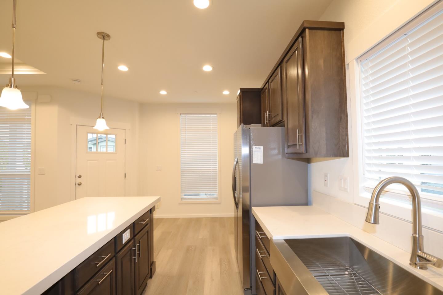 Detail Gallery Image 7 of 15 For 8282 Murray Ave #98,  Gilroy,  CA 95020 - 3 Beds | 2 Baths