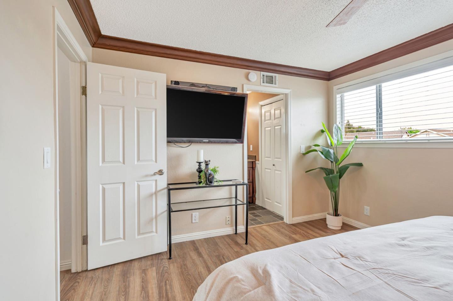 Detail Gallery Image 24 of 35 For 5684 Calpine Dr, San Jose,  CA 95123 - 3 Beds | 2/1 Baths