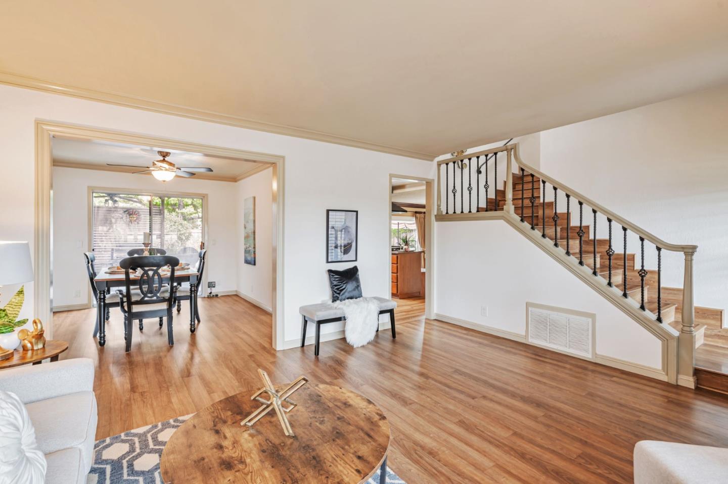 Detail Gallery Image 8 of 35 For 5684 Calpine Dr, San Jose,  CA 95123 - 3 Beds | 2/1 Baths