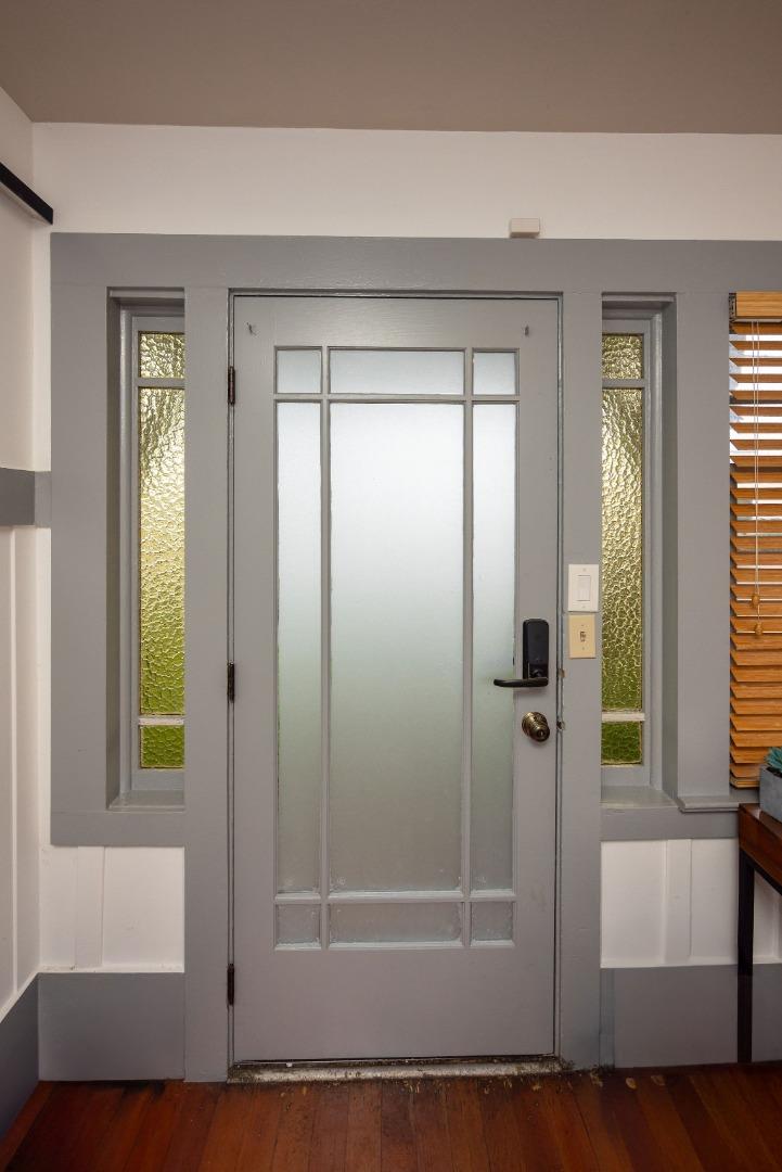 Detail Gallery Image 12 of 32 For 895 Main St, Half Moon Bay,  CA 94019 - 2 Beds | 1 Baths