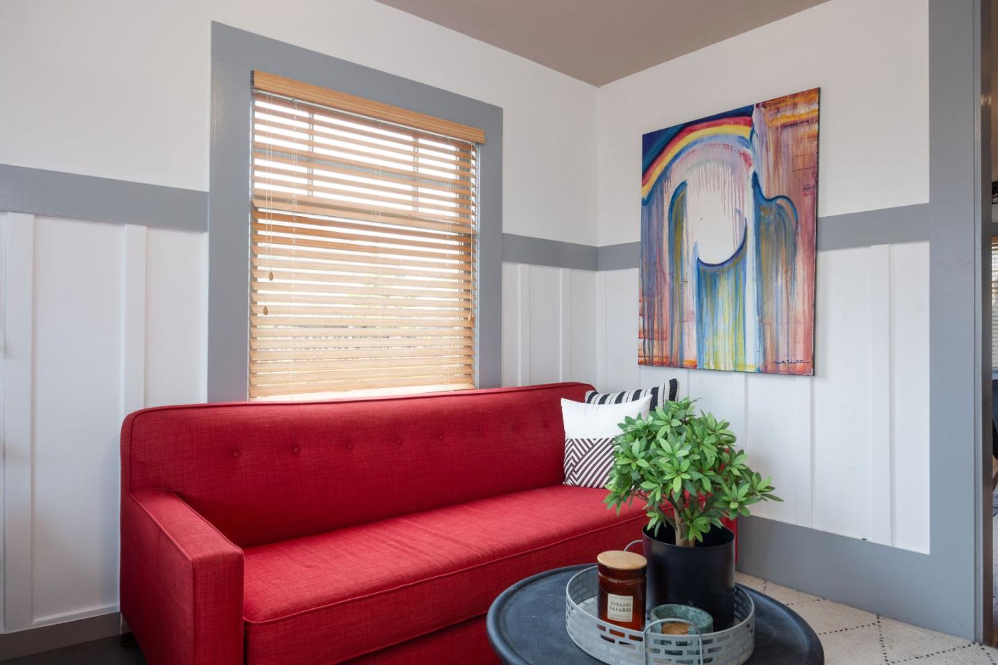 Detail Gallery Image 13 of 32 For 895 Main St, Half Moon Bay,  CA 94019 - 2 Beds | 1 Baths