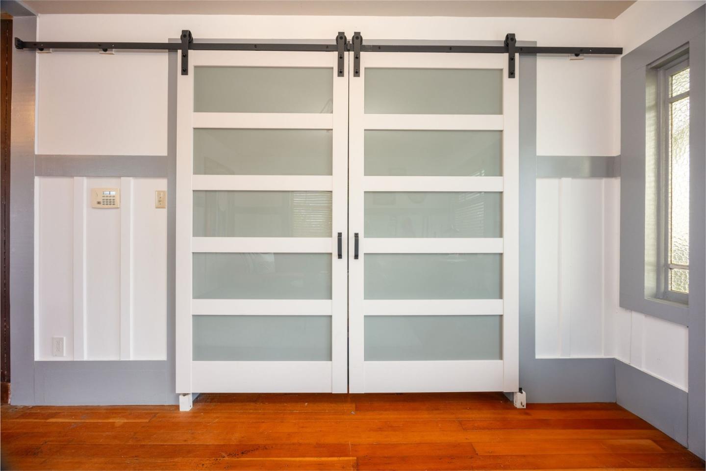 Detail Gallery Image 17 of 32 For 895 Main St, Half Moon Bay,  CA 94019 - 2 Beds | 1 Baths