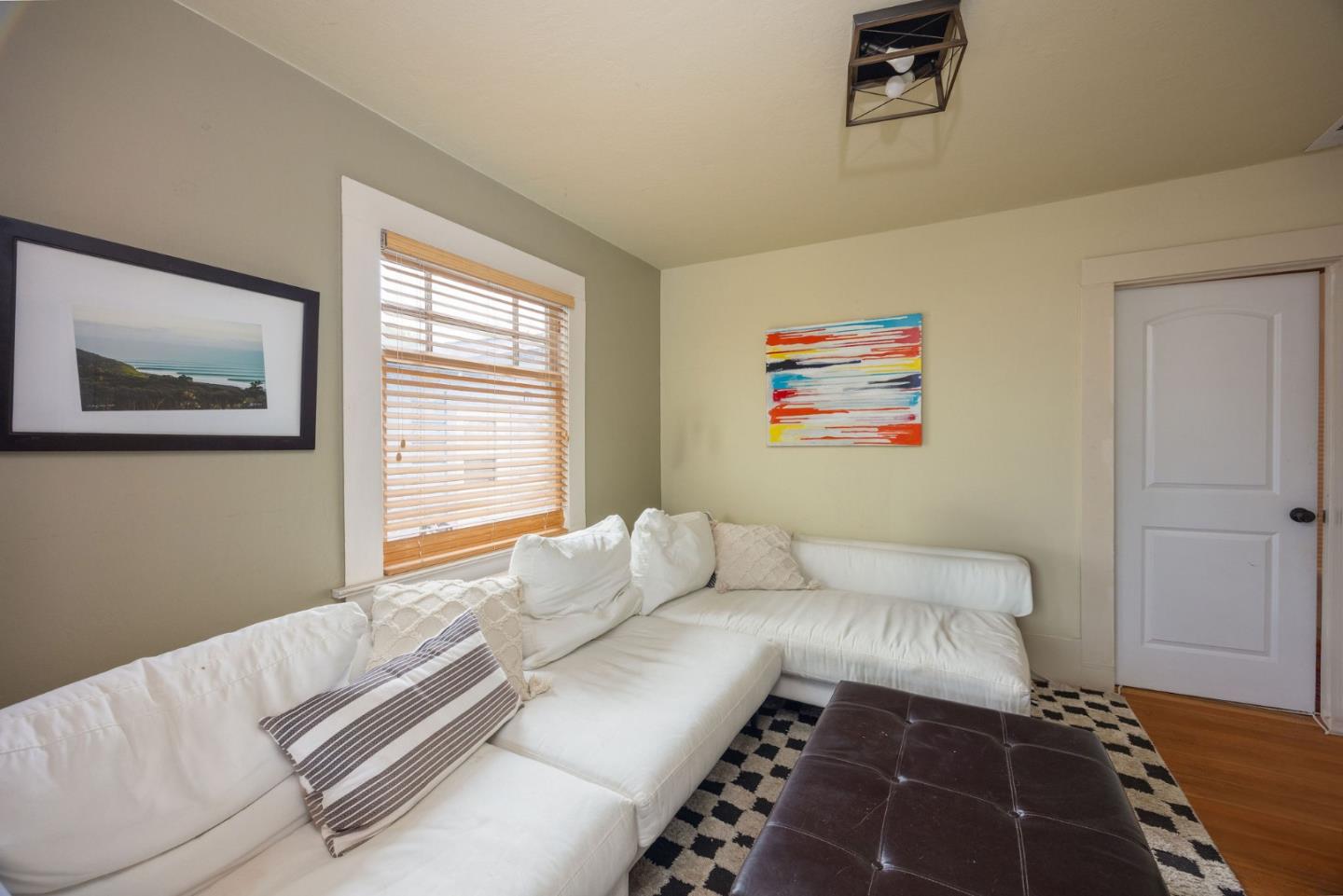 Detail Gallery Image 24 of 32 For 895 Main St, Half Moon Bay,  CA 94019 - 2 Beds | 1 Baths