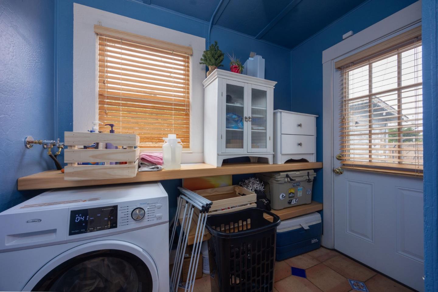 Detail Gallery Image 26 of 32 For 895 Main St, Half Moon Bay,  CA 94019 - 2 Beds | 1 Baths