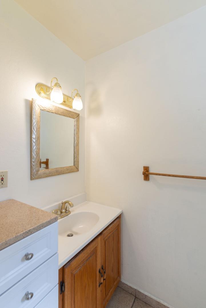 Detail Gallery Image 7 of 37 For 14440 Ridgecrest Rd, Royal Oaks,  CA 95076 - 4 Beds | 3 Baths