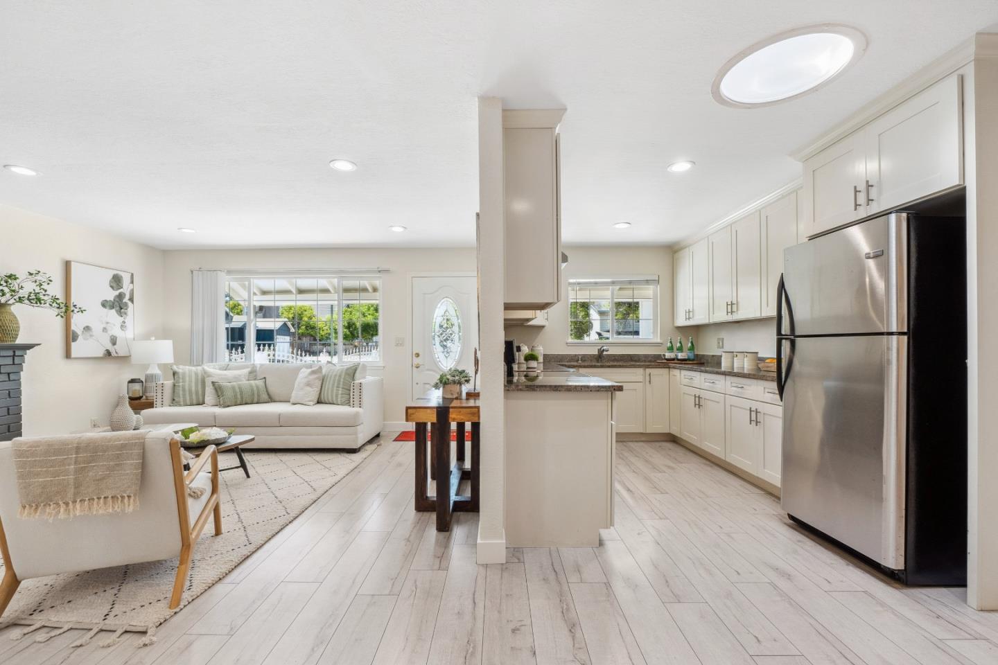 Detail Gallery Image 10 of 42 For 1776 via Flores, San Jose,  CA 95132 - 4 Beds | 2 Baths