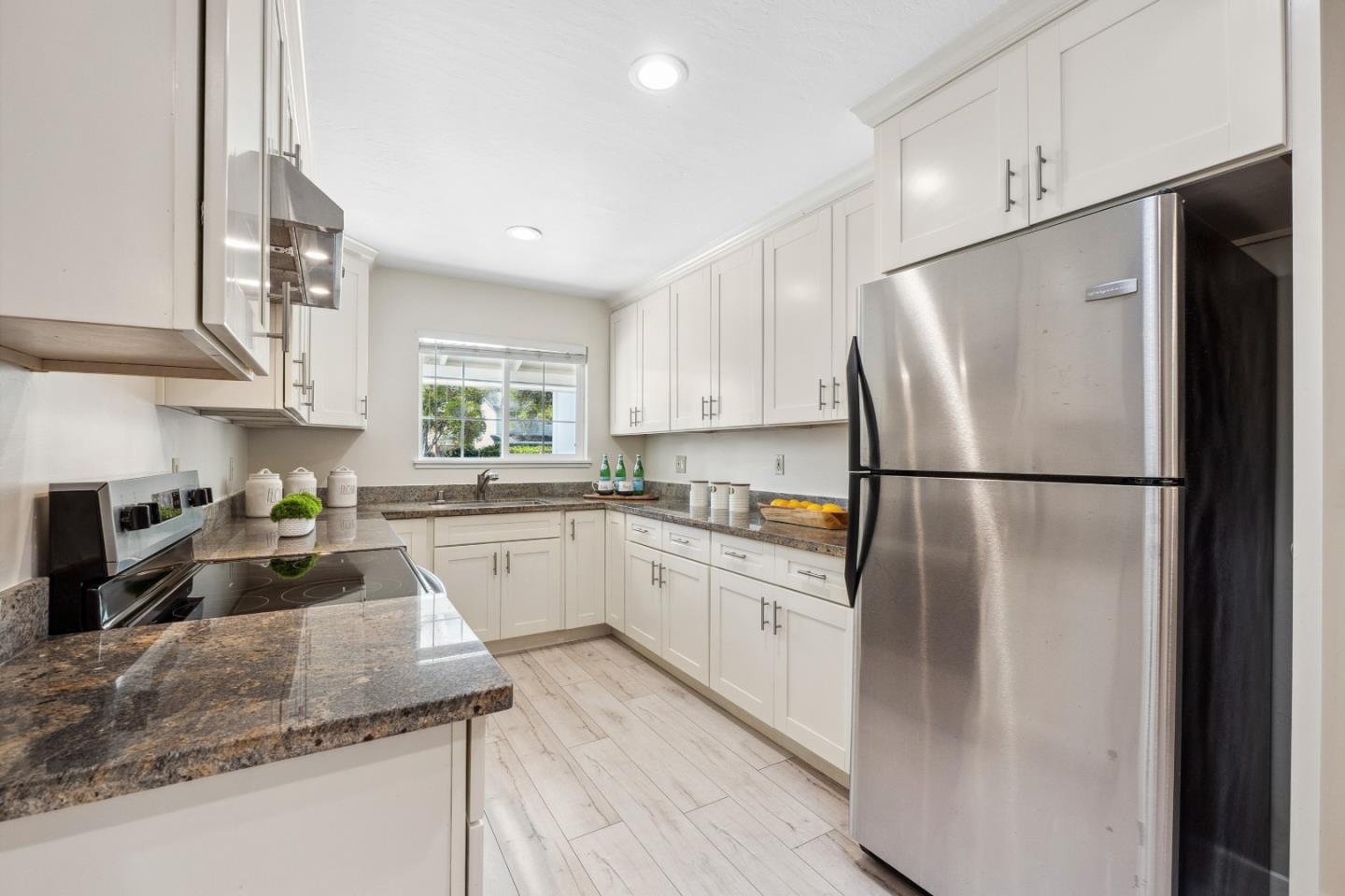 Detail Gallery Image 11 of 42 For 1776 via Flores, San Jose,  CA 95132 - 4 Beds | 2 Baths