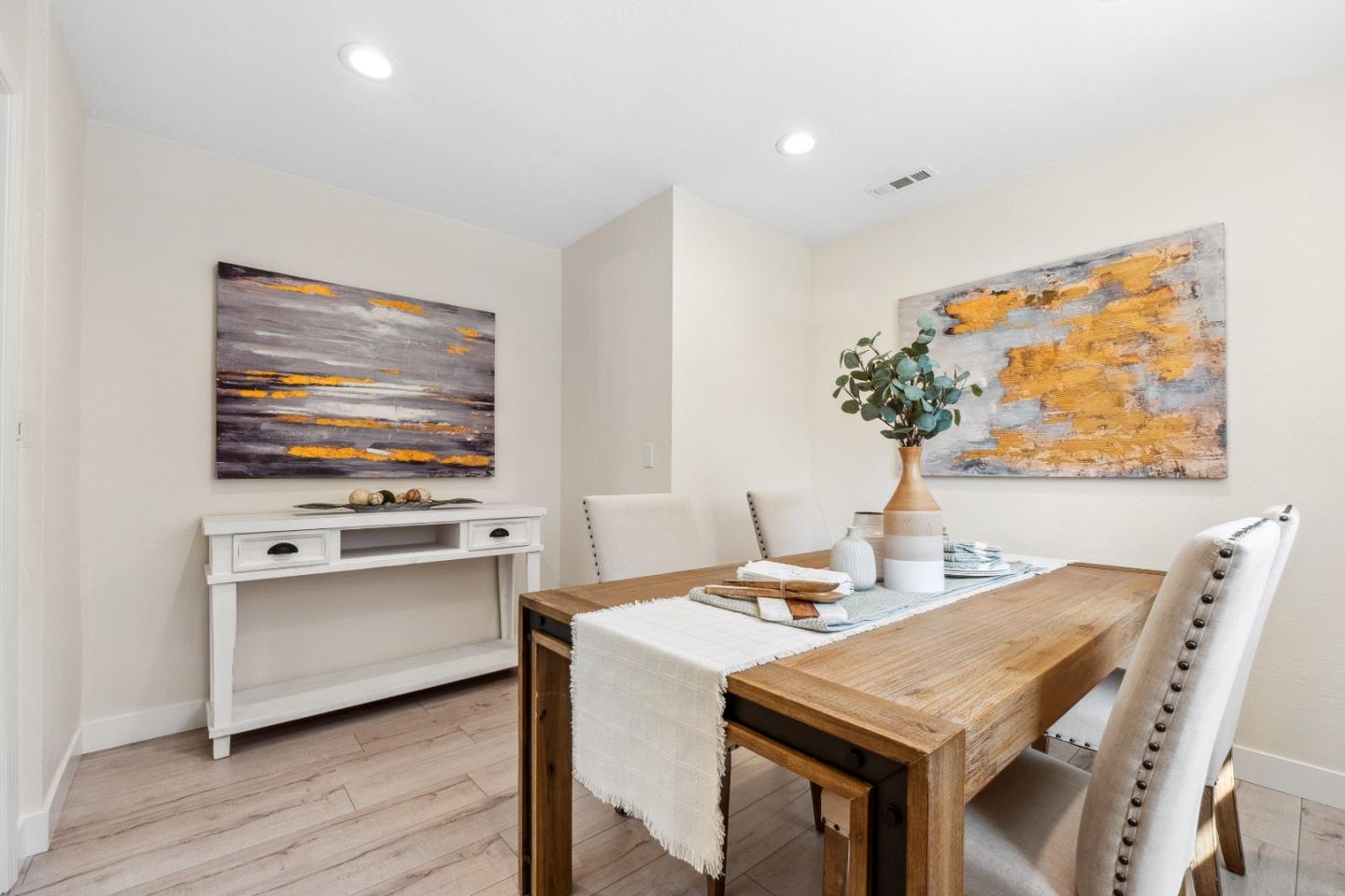 Detail Gallery Image 9 of 42 For 1776 via Flores, San Jose,  CA 95132 - 4 Beds | 2 Baths