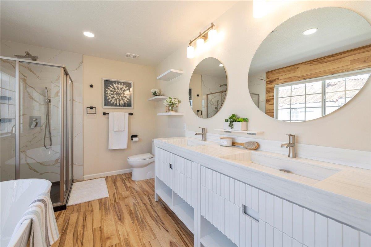 Detail Gallery Image 13 of 29 For 7003 Silver Brook Ct, San Jose,  CA 95120 - 4 Beds | 3 Baths