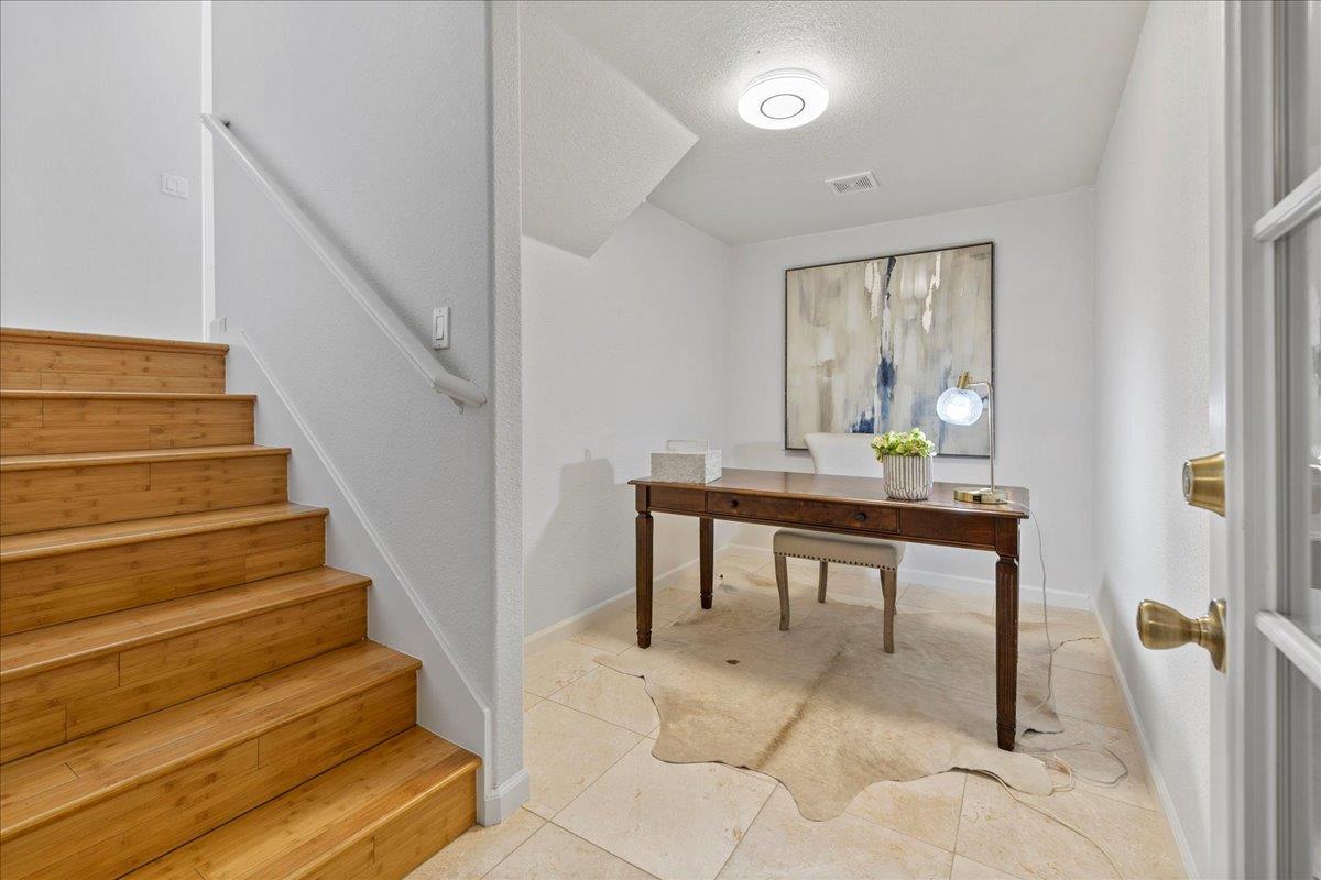 Detail Gallery Image 18 of 29 For 7003 Silver Brook Ct, San Jose,  CA 95120 - 4 Beds | 3 Baths
