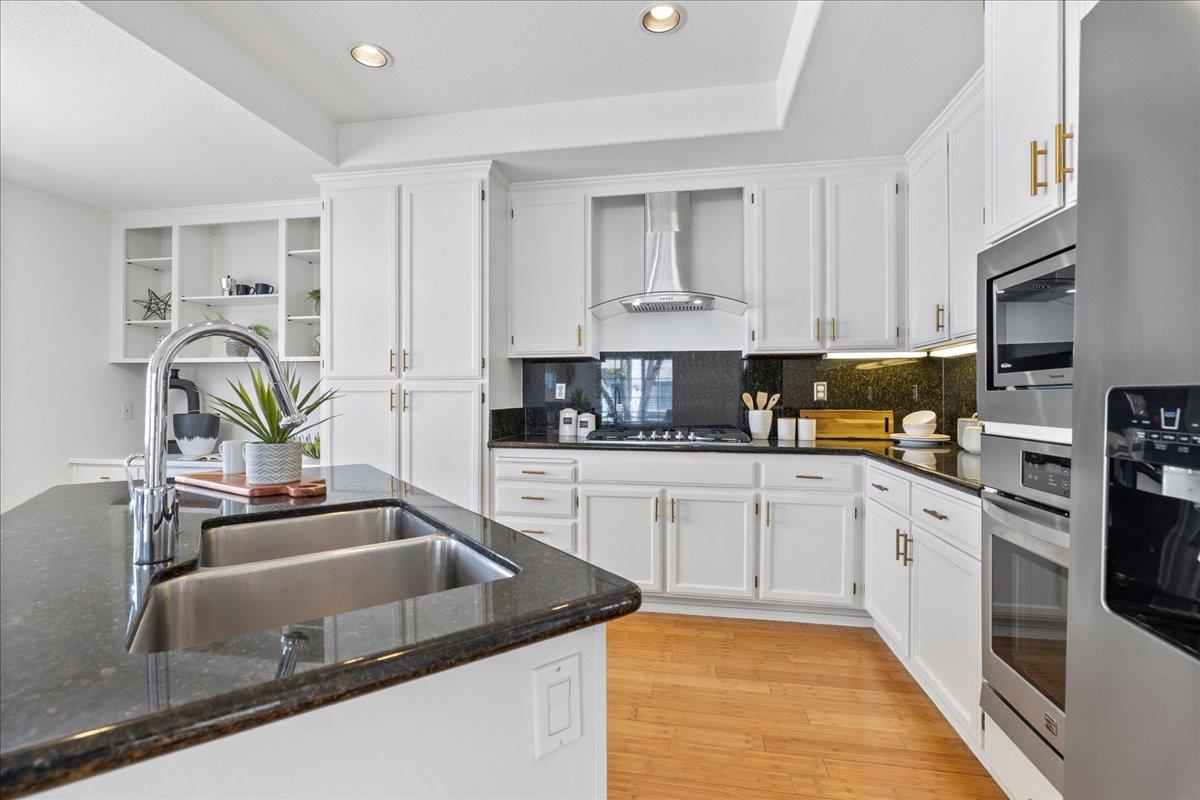 Detail Gallery Image 7 of 29 For 7003 Silver Brook Ct, San Jose,  CA 95120 - 4 Beds | 3 Baths