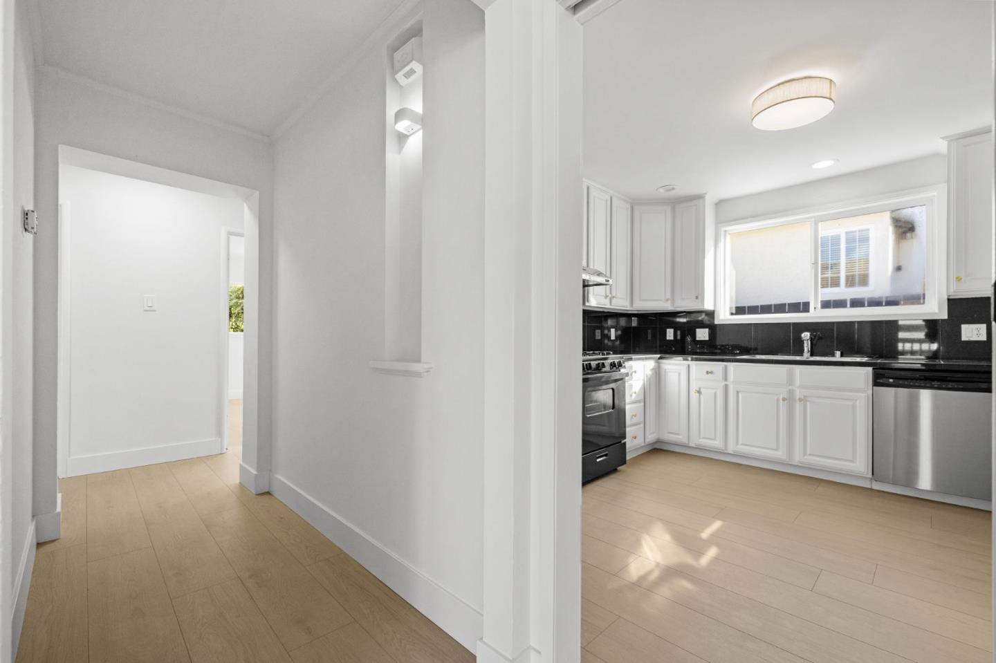 Detail Gallery Image 22 of 47 For 515 Helen Dr, Millbrae,  CA 94030 - 3 Beds | 2 Baths