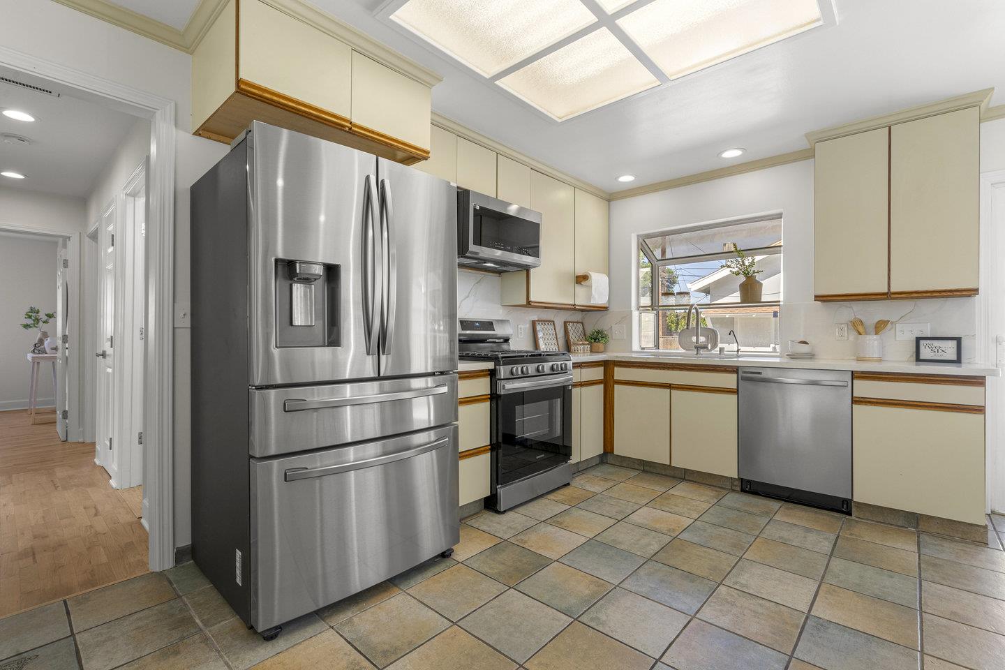 Detail Gallery Image 17 of 41 For 14596 Jacksol Dr, San Jose,  CA 95124 - 3 Beds | 2 Baths