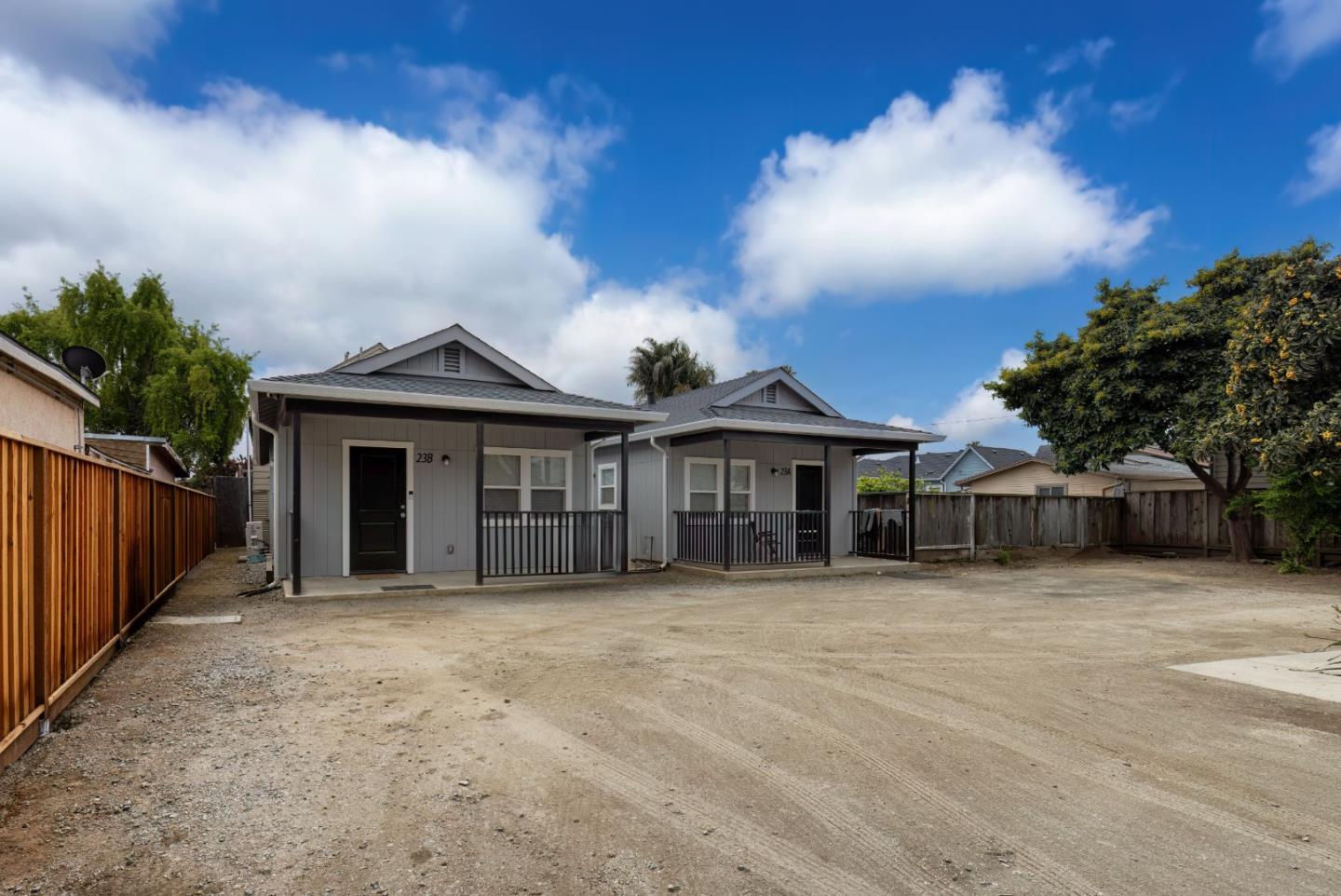Detail Gallery Image 2 of 9 For 23 Ford St, Watsonville,  CA 95076 - – Beds | – Baths