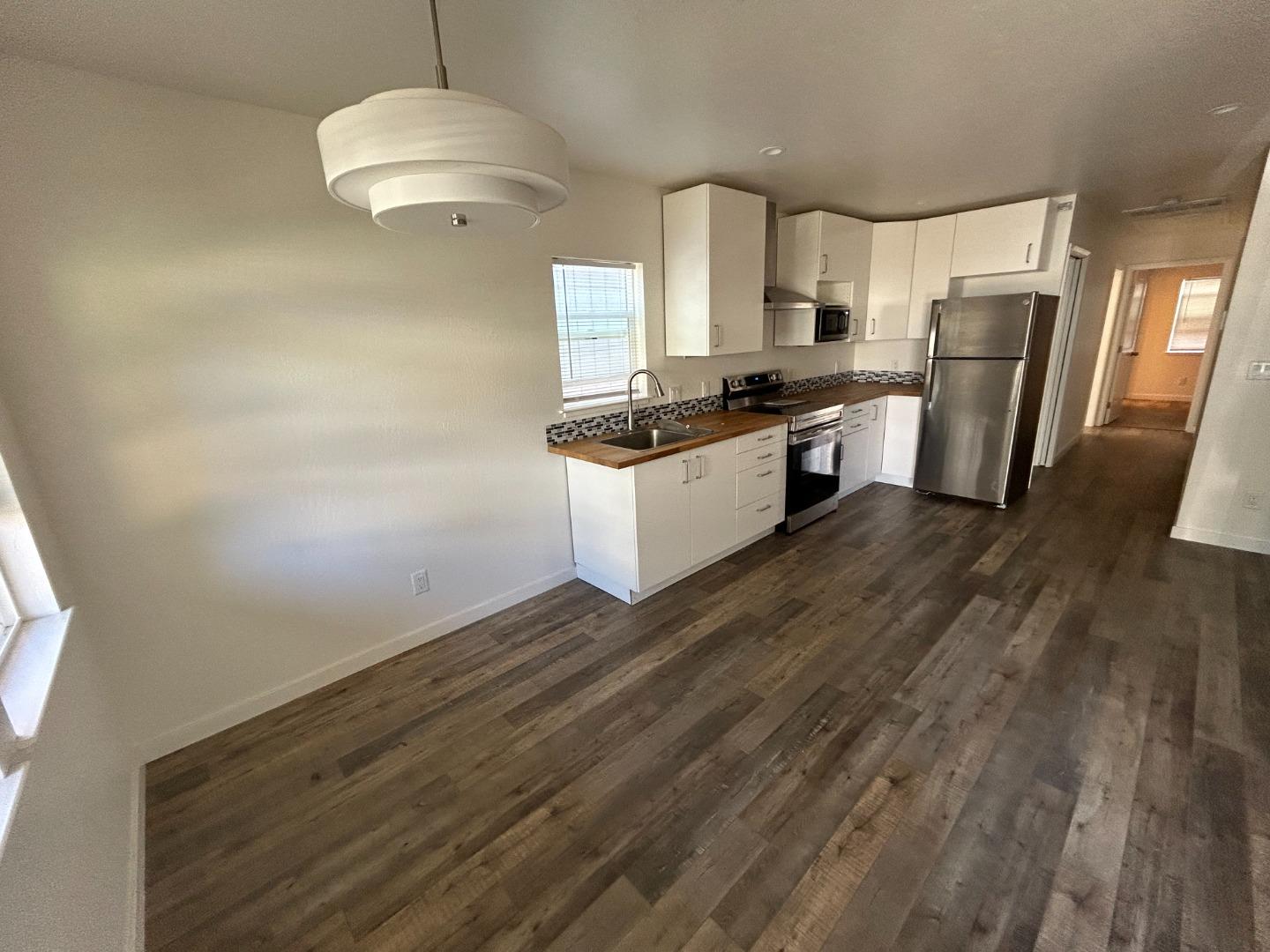 Detail Gallery Image 5 of 9 For 23 Ford St, Watsonville,  CA 95076 - – Beds | – Baths