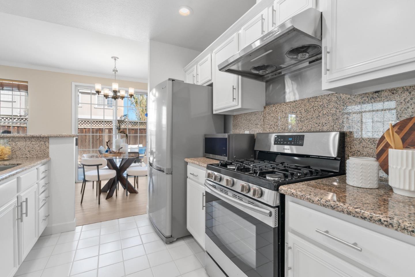 Detail Gallery Image 15 of 43 For 2165 Agnew Rd, Santa Clara,  CA 95054 - 3 Beds | 2/1 Baths
